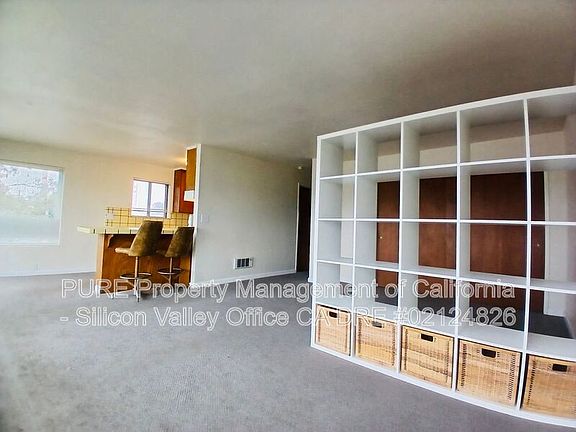 3rd image of 1104 E Cliff Dr APT 9