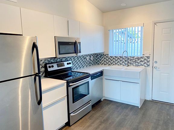 4th image of 2726 E Glenrosa Ave APT 6