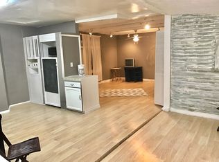 15973 Hunsaker Ave, Paramount, CA 90723