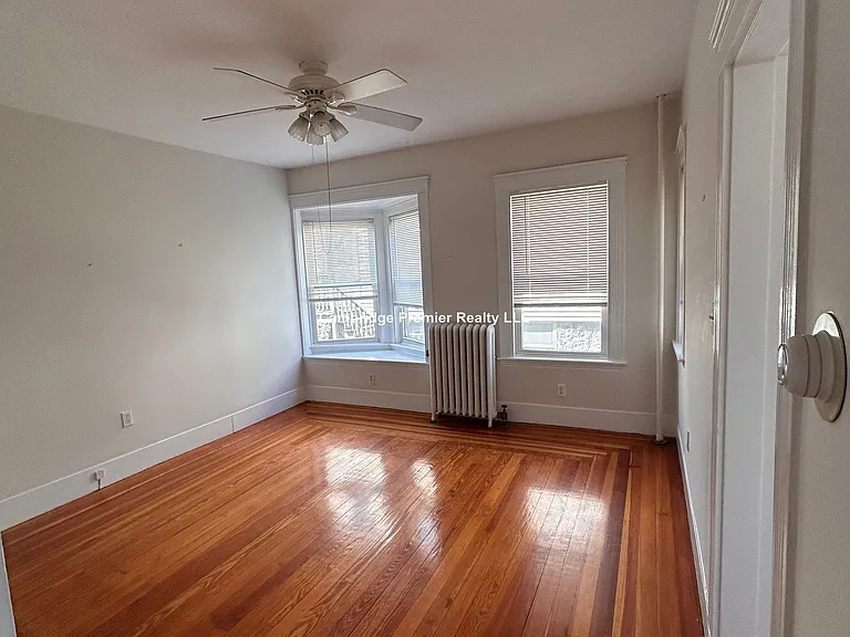 11 Wright Ave #1 — Photo 3