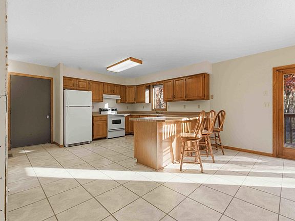 3rd image of 4244 Crow Wing Cir SW