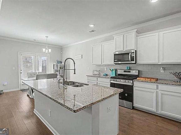 4th image of 278 Azalea Bloom Dr
