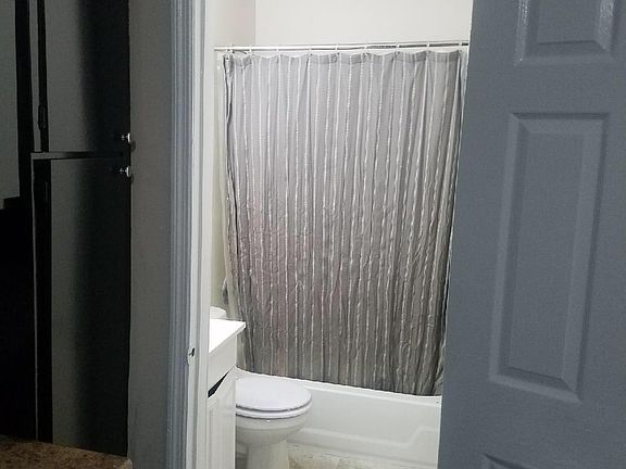 5th image of 516 S 18th St APT 1A