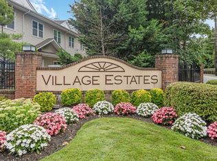 130 Francesca Way, Amityville, NY 11701