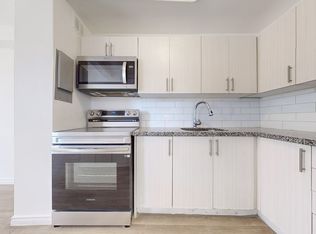Melvin Apartments, Hamilton, ON L8H 2K1