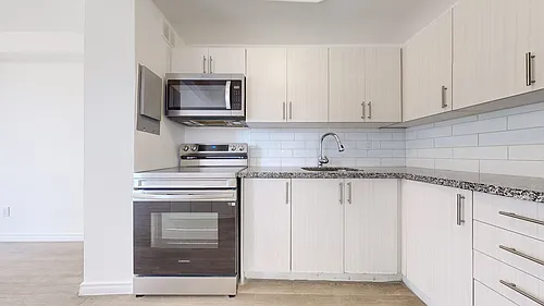 221 Melvin Ave Photo 1