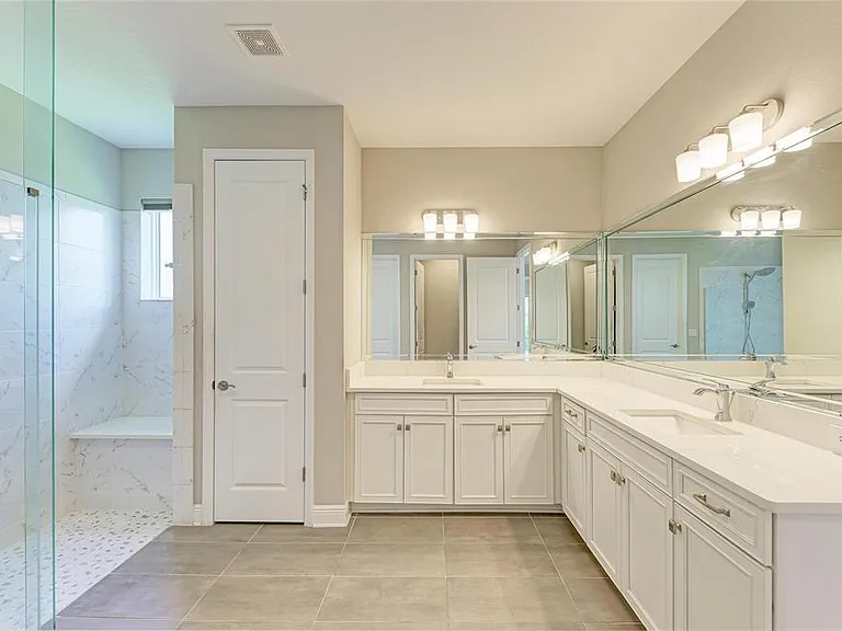 4745 Antrim Dr — Photo 44