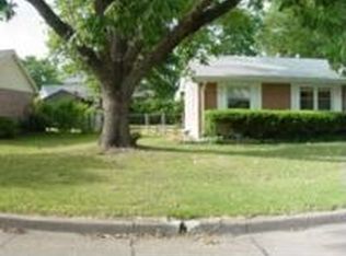 1919 N Meadow Rd, Evansville, IN 47715