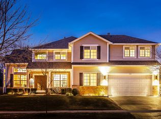 1931 Somerset Ln, Mundelein, IL 60060