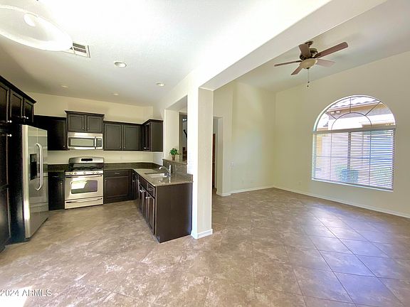 4th image of 3665 E ZACHARY Drive