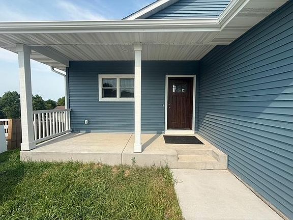 2nd image of 206 Blackhawk Dr