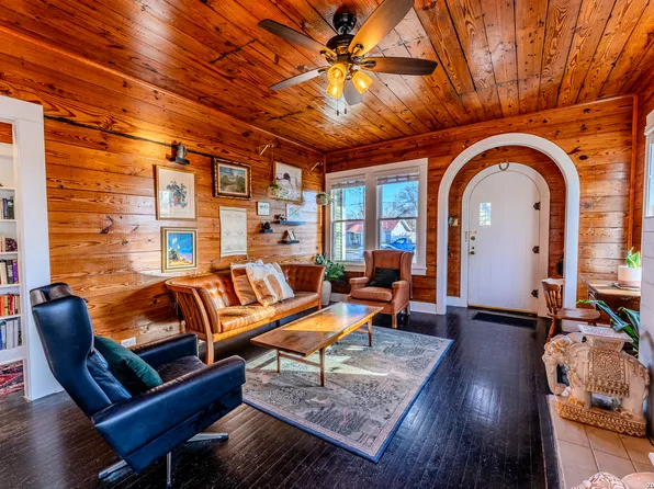 1819 W Woodlawn Ave, San Antonio, TX 78201