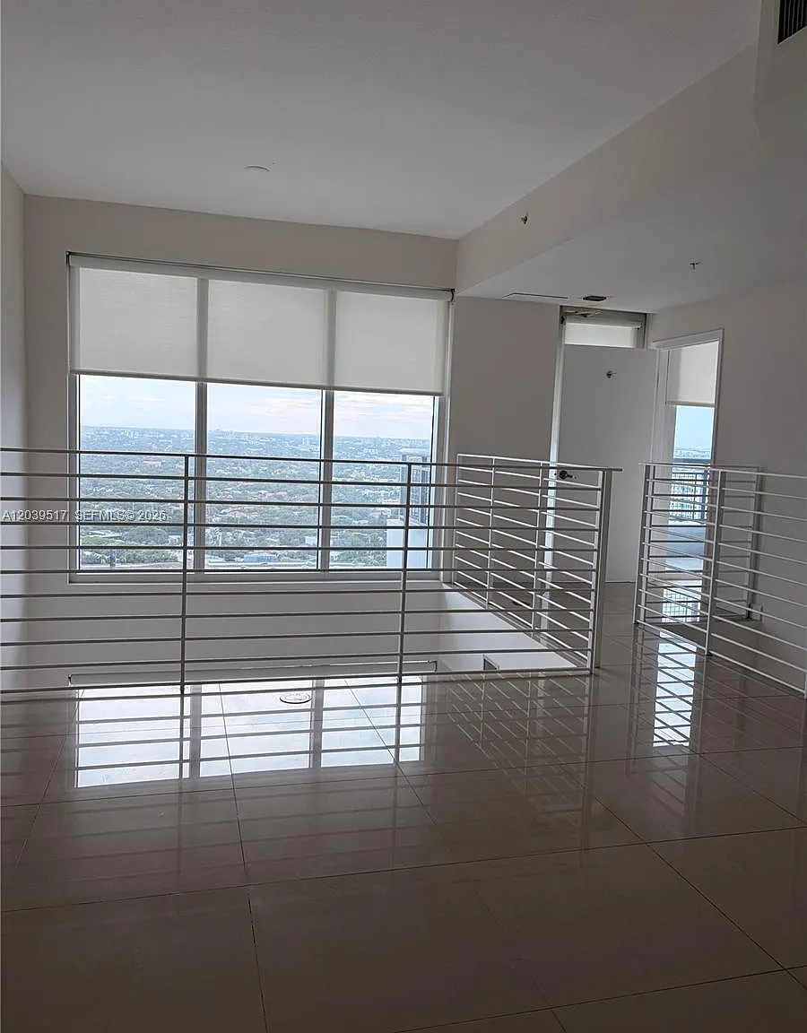 Infinity At Brickell Cond — Photo 1
