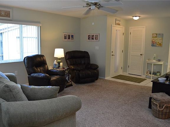 4th image of 12915 Fairway Dr APT D