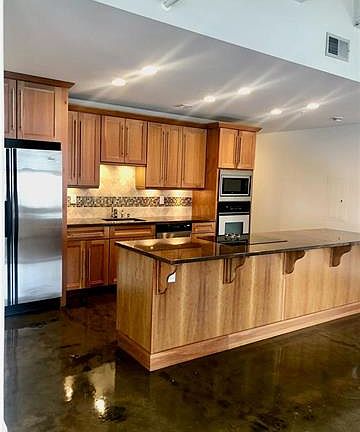 3rd image of 21 W 10th St APT 14D