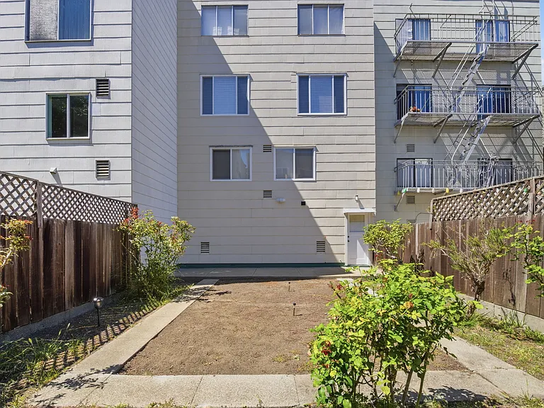 35 Hill St #B — Photo 19