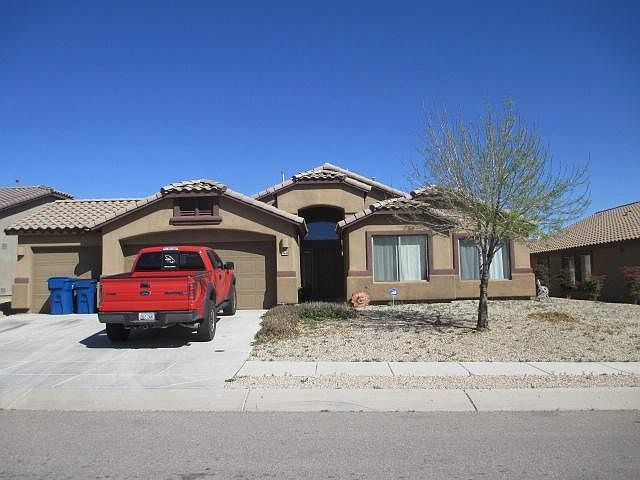 1st image of 968 W Calle Barbitas
