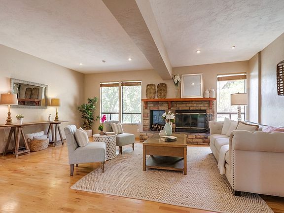 4th image of 4296 Alta Mira Dr