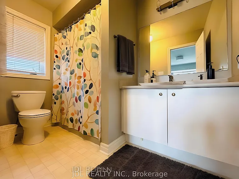 45 Laurelbank Cres #UPPER — Photo 11