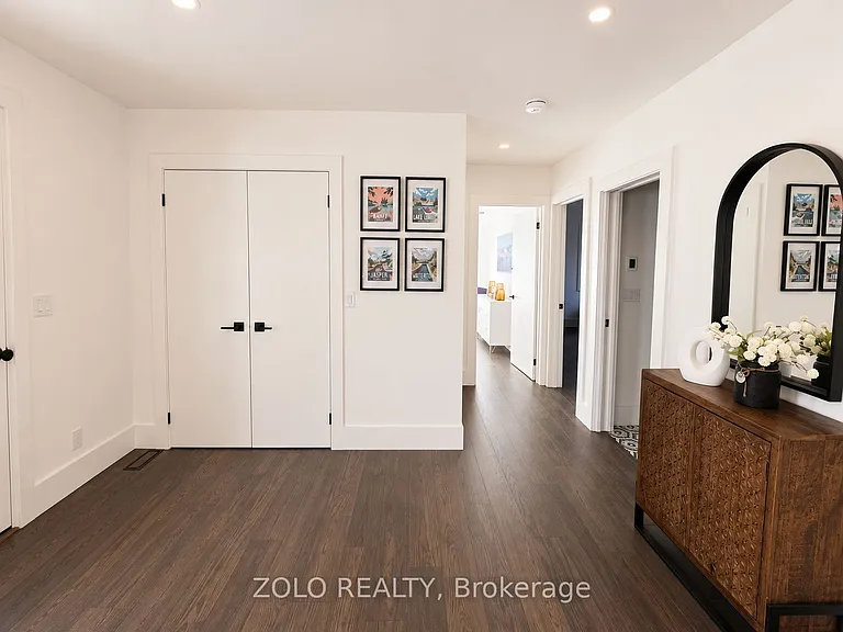 64 Joseph St — Photo 9