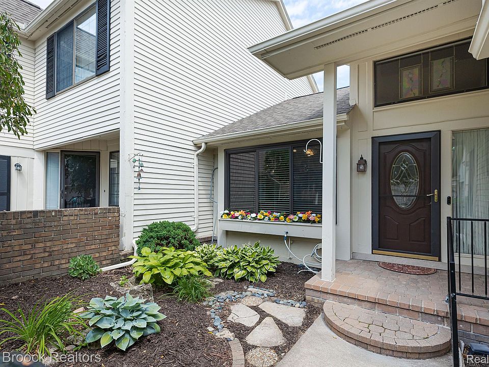 1st image of 7141 Creeks Xing #41