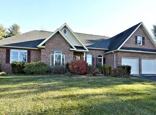 16469 Hamilton Station Rd, Waterford, VA 20197