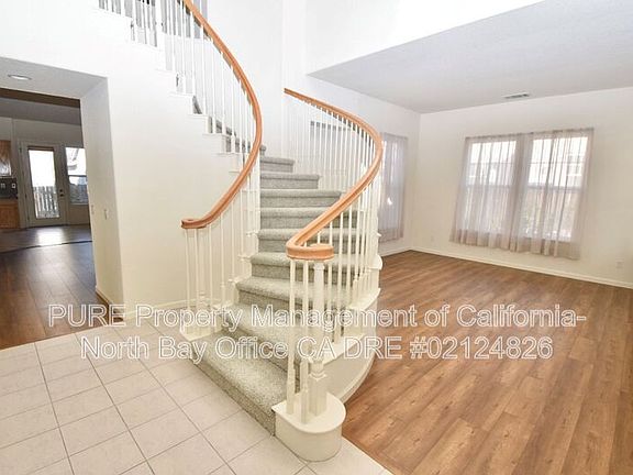 3rd image of 1919 Sestri Ln