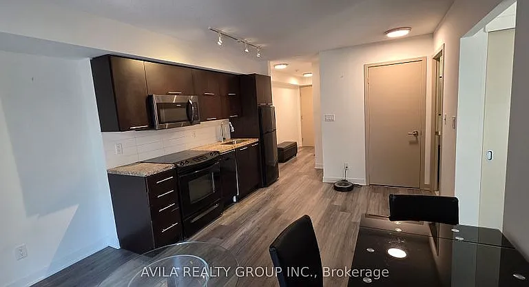 126 Simcoe St #301 — Photo 25