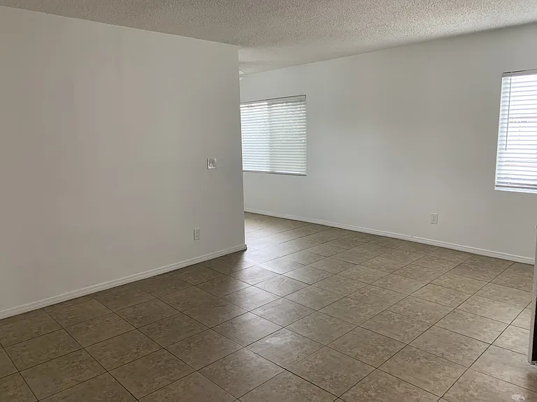 312 N Rose St #6F — Photo 1