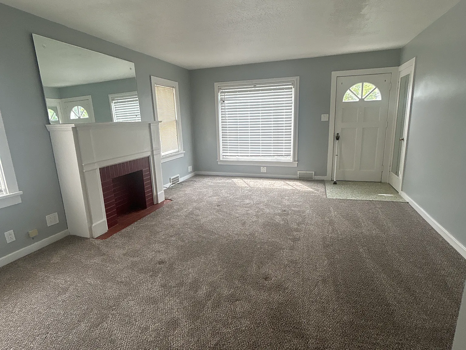 2 bed, 766 sqft, $1,200 — Photo 4
