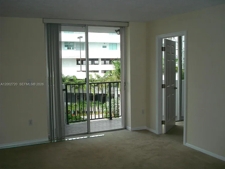 7933 West Dr #404 — Photo 8
