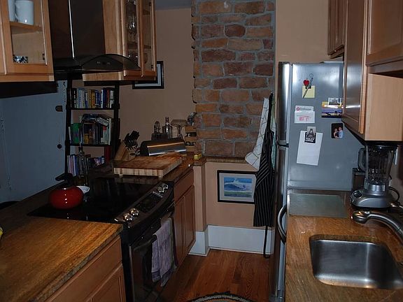 4th image of 1421 N Pennsylvania St