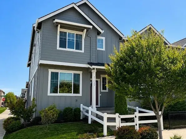 31122 NW Turel Dr, North Plains, OR 97133