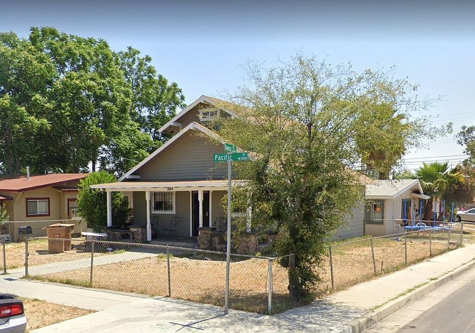 2nd image of 1001 Pacific St