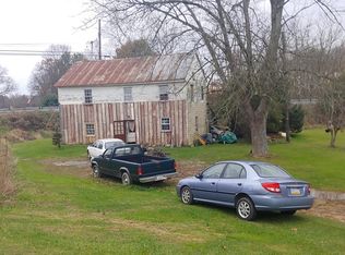 16 Chapel Rd, Hanover, PA 17331