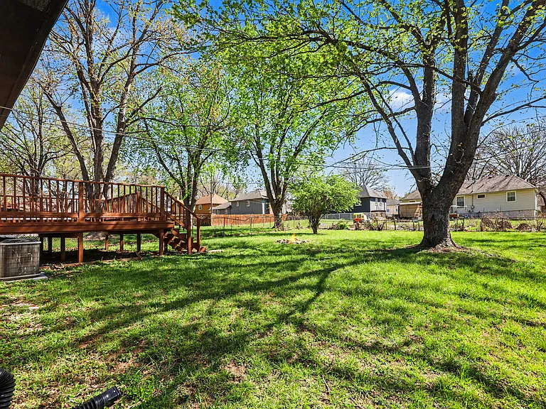 11939 Smalley Ave — Photo 39