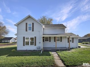 407 N Walnut St, Elmwood, IL 61529