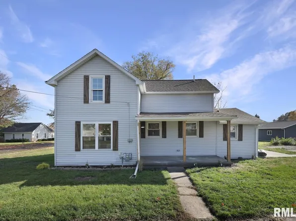 407 N Walnut St, Elmwood, IL 61529