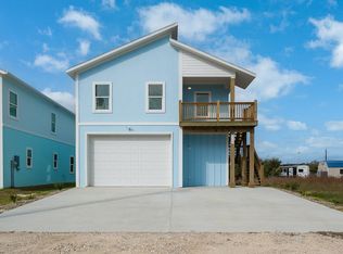 1719 S Verne St, Rockport, TX 78382