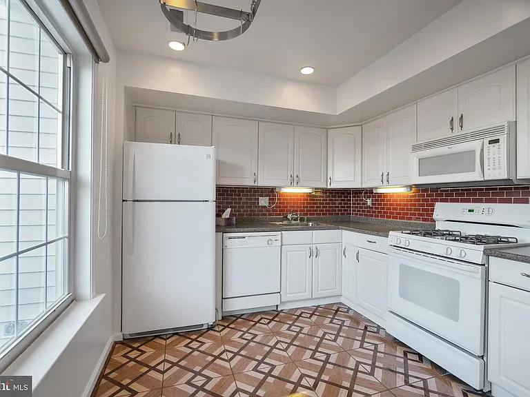 4793 S Park Ct — Photo 15