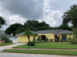 7968 Idlewild Ln, Seminole, FL 33777
