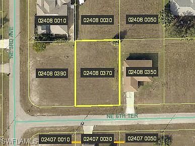 1st image of 307 NE 6th Ter