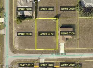 307 NE 6th Ter, Cape Coral, FL 33909