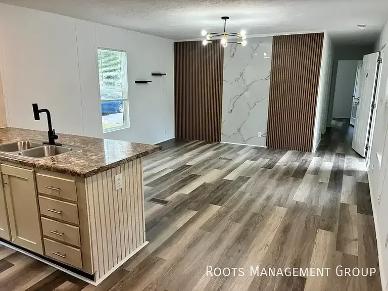 2621 Jeffersonville Rd #52 — Photo 3