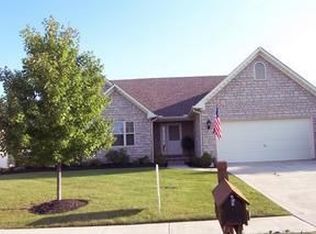 2412 Maxwell Ave, Lewis Center, OH 43035
