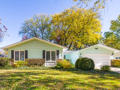 (Undisclosed Address), Downers Grove, IL, 60516