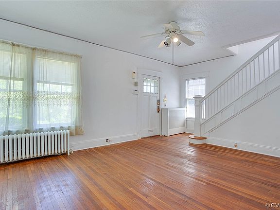 4th image of 2312 Hawthorne Ave