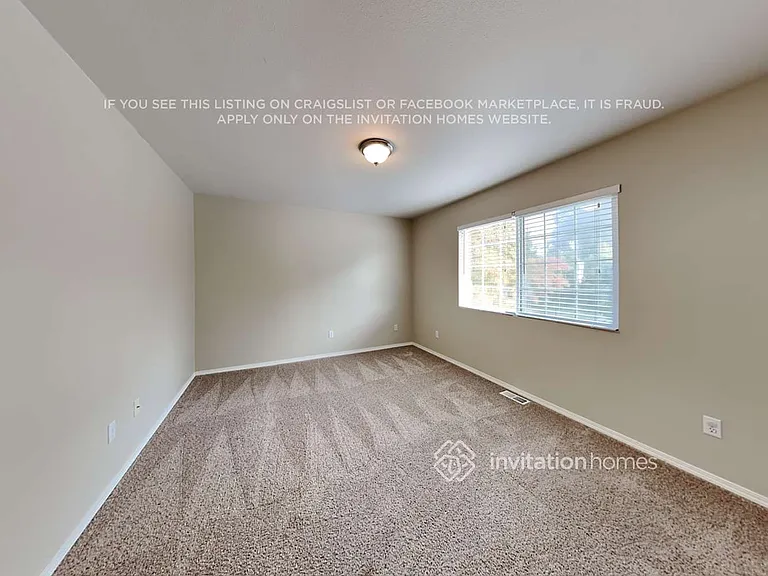 4126 45th Ave NE — Photo 11