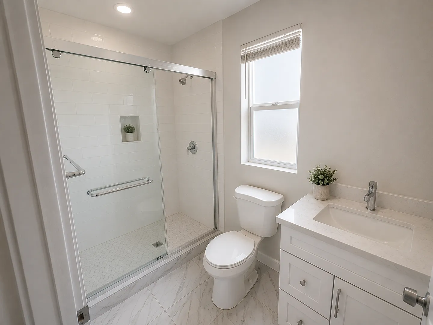 537 W Colden Ave — Photo 3