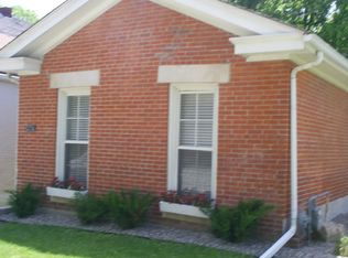 1256 Hampshire St, Quincy, IL 62301